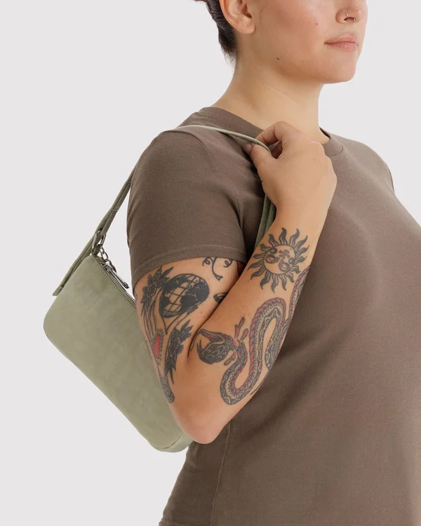 Nylon Pochette - Sale - Celadon - Material: heavyweight-nylon
