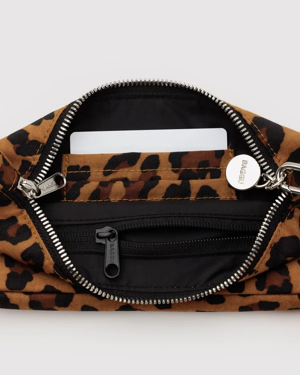 Nylon Pochette - Leopard - Size: B